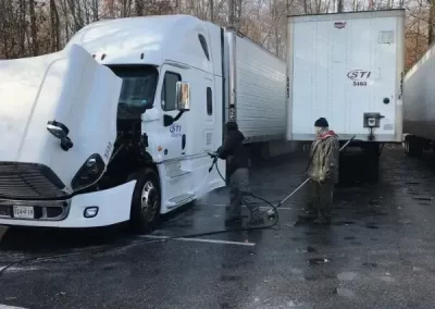 Dependable Truck Mechanic
